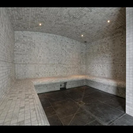 Apartment In With & Pool *
